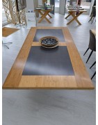 Table en bambou avec pieds